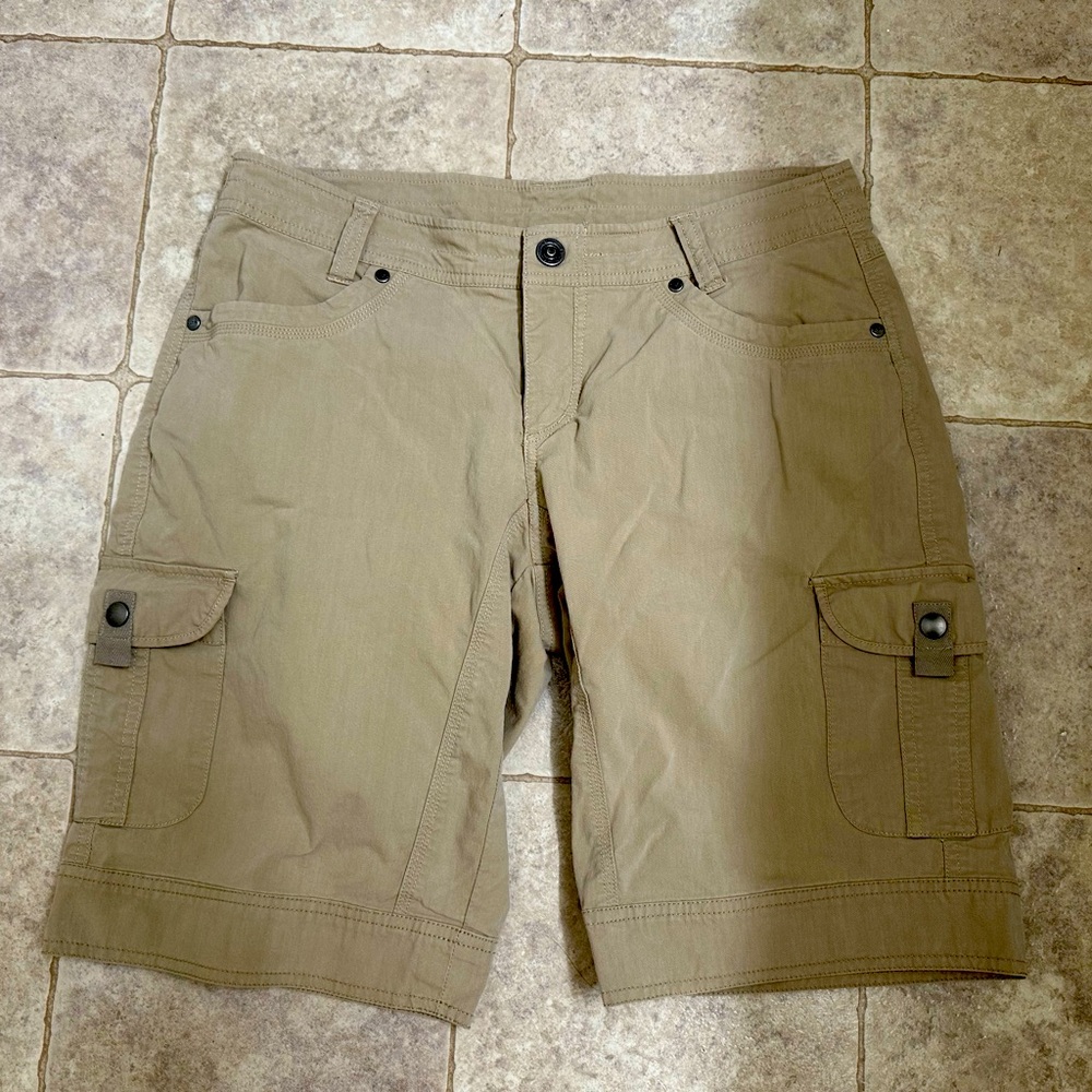 Kuhl Splash Shorts 11” Desert Khaki Cargo Bermuda Shorts EUC UPF quick dry